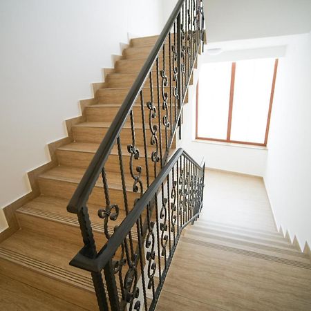 Prenociste Sole Aparthotel Vranje Buitenkant foto