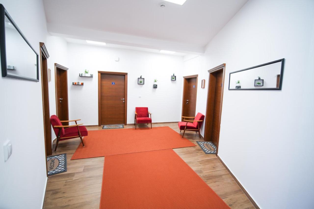 Prenociste Sole Aparthotel Vranje Buitenkant foto