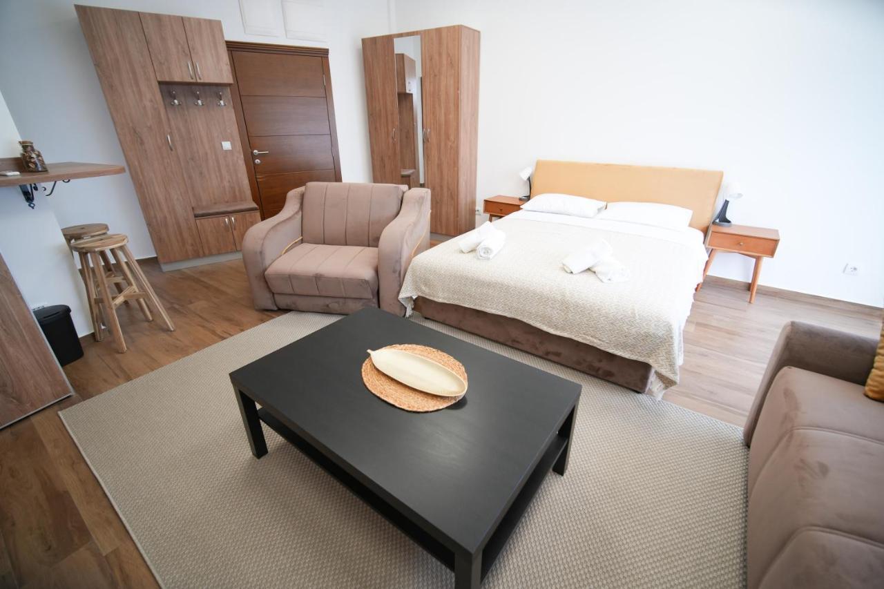 Prenociste Sole Aparthotel Vranje Buitenkant foto