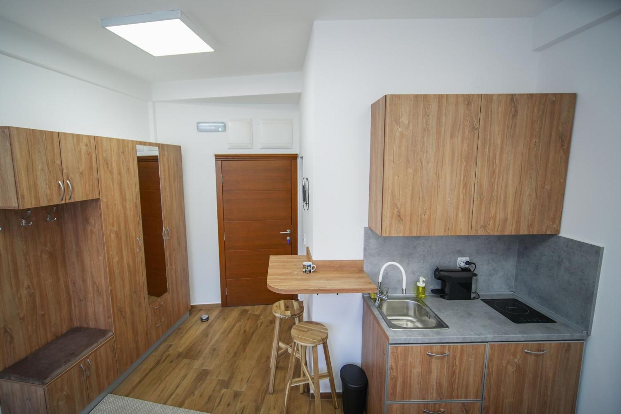 Prenociste Sole Aparthotel Vranje Buitenkant foto